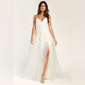 Lulus Women Vow To Cherish
Embroidered Lace-Up Tulle Maxi Dress
White 6